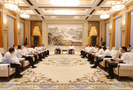湖北省委書(shū)記應(yīng)勇、省長(zhǎng)王曉東會(huì)見(jiàn)國(guó)家電網(wǎng)董事長(zhǎng)、黨組書(shū)記毛偉明