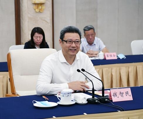 國家電投黨組書記、董事長錢智民拜會重慶市委副書記、市長唐良智