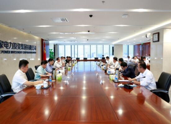 江毅會見天津市委常委、濱海新區區委書記連茂君