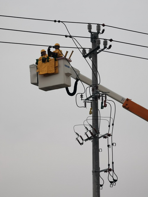 國網霞浦供電公司開展新型不停電檢修 確保電網穩定運行