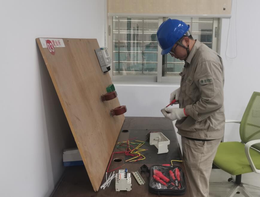 國網霞浦縣供電公司：加強技能培訓 全力備戰技能競賽