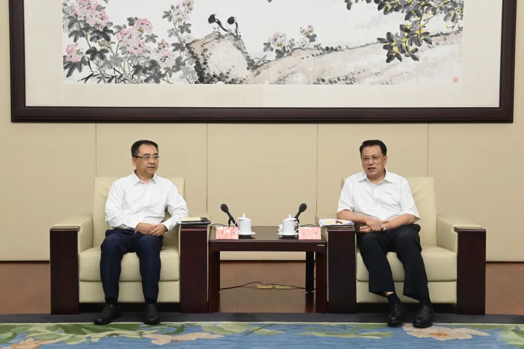 大唐集團(tuán)公司黨組書(shū)記、董事長(zhǎng)鄒磊拜會(huì)浙江省委書(shū)記、省人大常委會(huì)主任袁家軍