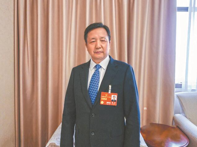新型電力系統(tǒng)建設(shè)為電力裝備制造業(yè)帶來新機遇——訪全國人大代表，全國工商聯(lián)副主席，特變電工股份有限公司黨委書記、董事長張新