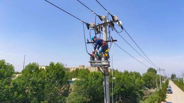 國網安陽供電公司一次綜合檢修力保“3年0跳”