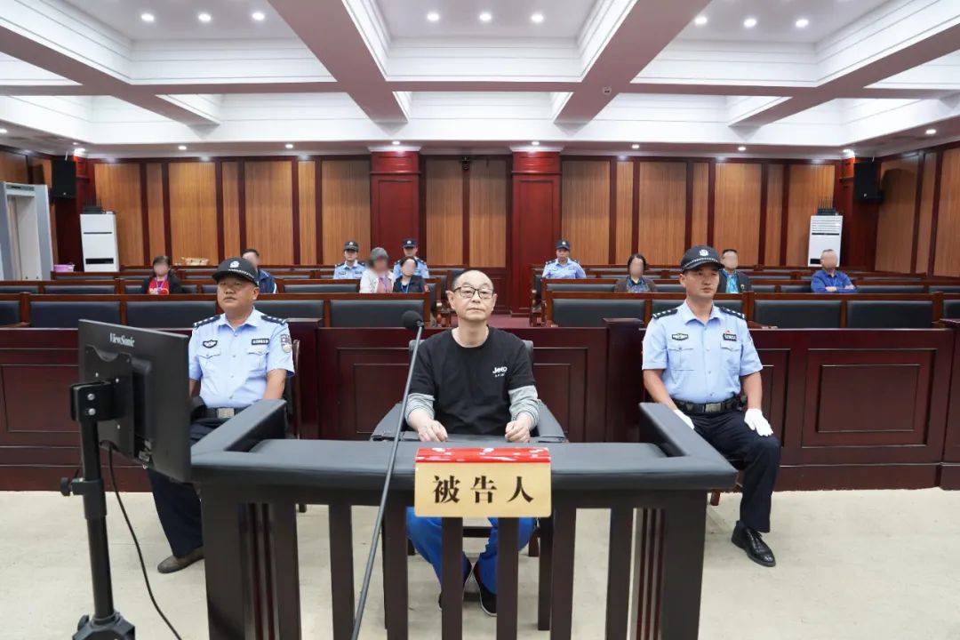 貴州電網有限責任公司原黨委委員、工會主席張帆受賄案一審宣判