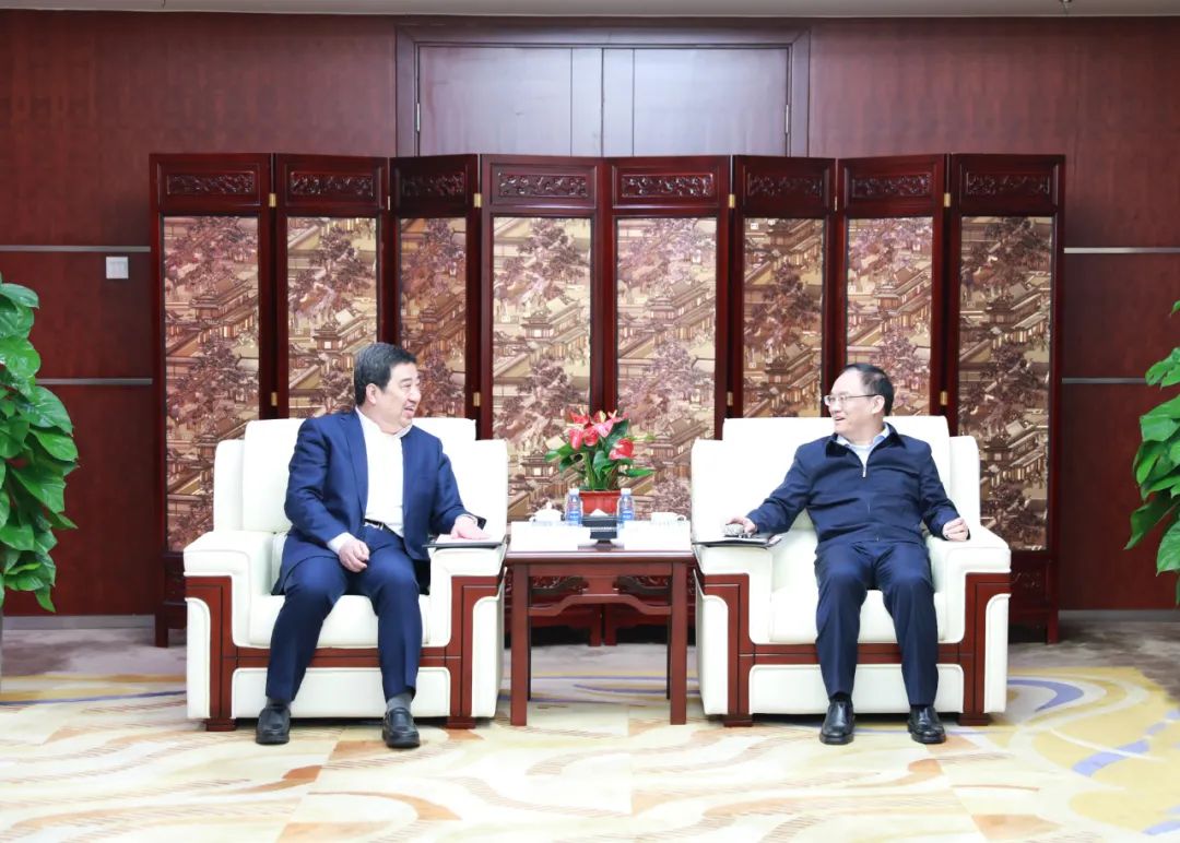 中國電氣裝備白忠泉董事長、周群總經理拜訪中鋁集團董事長段向東、總經理王石磊