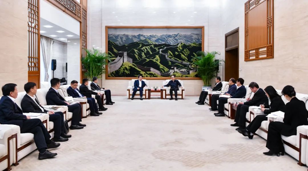 中國電氣裝備白忠泉董事長、周群總經理拜訪中國大唐董事長鄒磊