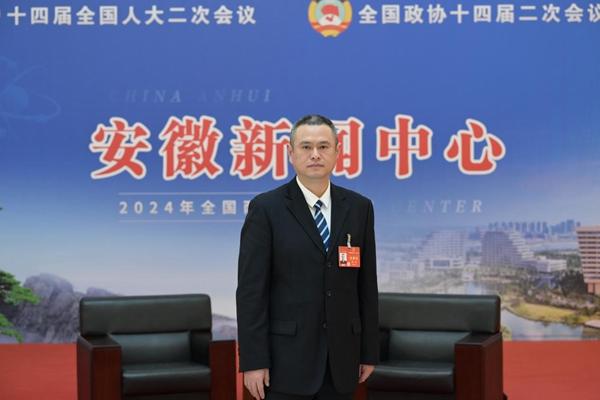 程韜代表：支持引入新質(zhì)生產(chǎn)力，鼓勵(lì)新能源商用車發(fā)展