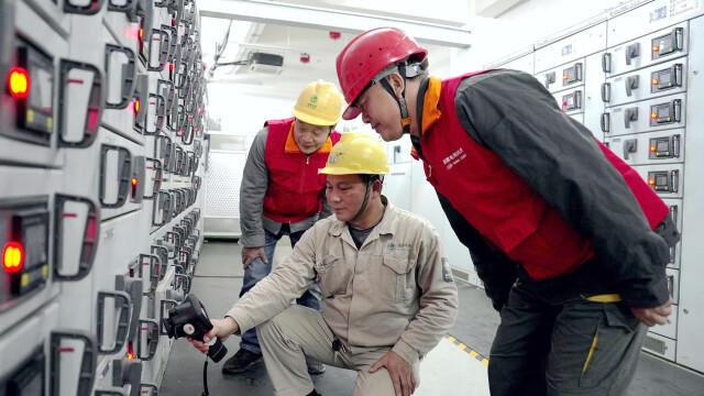 國網湖南電力力保三大球運動會可靠供電
