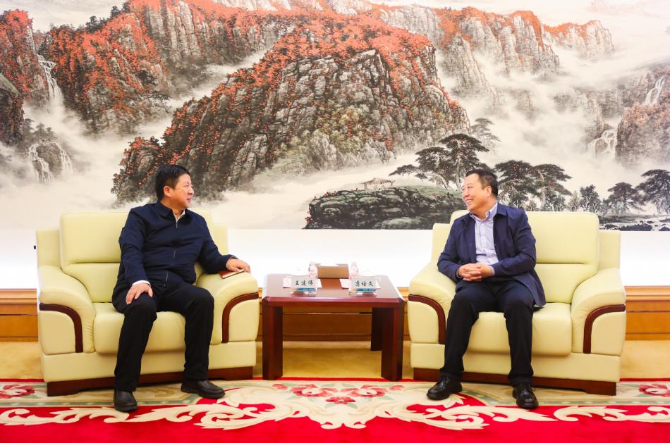 大唐甘肅公司黨委書記、董事長王建偉與甘肅電投集團黨委書記、董事長蒲培文會談