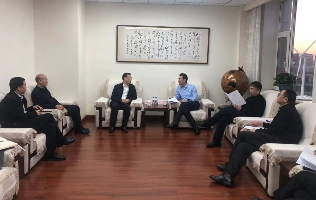 華電吉林公司黨委書(shū)記孫毅、黨委副書(shū)記鄭成杰拜會(huì)吉林省能源局黨組書(shū)記、局長(zhǎng)趙彥峰