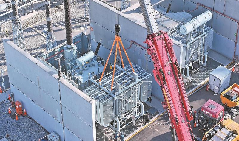 國網山東超高壓公司百噸設備整裝移位