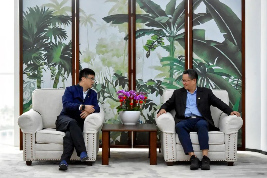 國電投海南公司黨委副書記、總經理劉波濤拜訪大唐海南公司黨委書記、董事長王俊啟