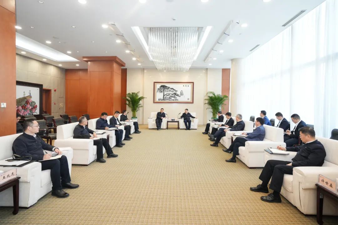 華能集團董事長溫樞剛、總經理張文峰會見哈電集團董事長曹志安、總經理黃偉
