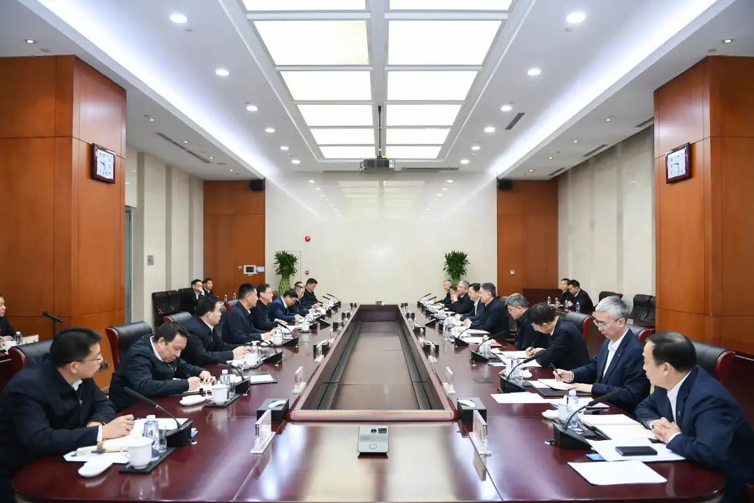 華能集團(tuán)董事長、黨組書記溫樞剛會見中國安能董事長陳奕輝、總經(jīng)理周慶豐